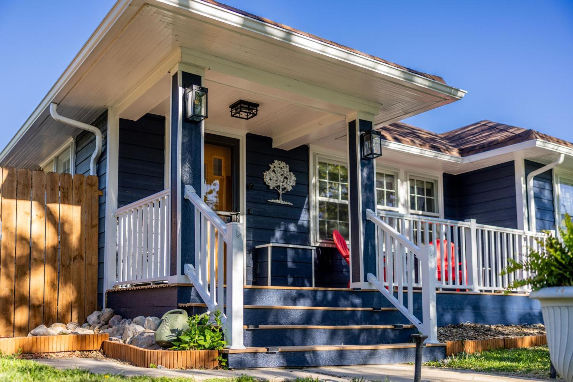 Updated Central Cottage Casper Exterior photo